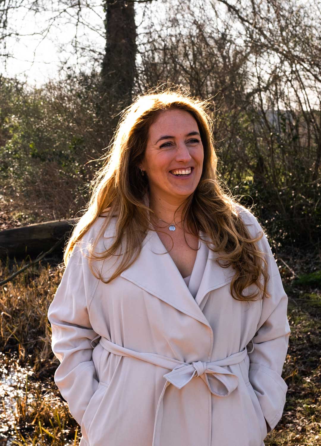 Hormoonbalans hormonale klachten opgeblazen buik na eten EMB boedtest Opgeblazen buik hormonale huidklachten Prikkelbare darm Gezond afvallen orthomoleculair therapeut PCOS Hormonale acne Vetzuren balans Eqology visolie omega 3