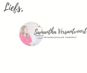 Black and White Minimalist Signature Initial Makeup Artist Logo (5)