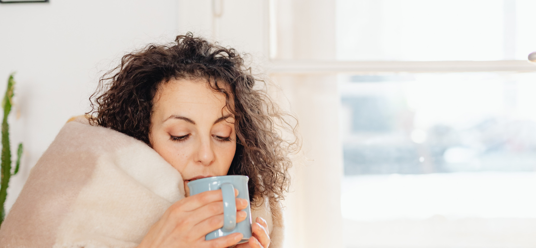 Hormoonbalans hormonale klachten opgeblazen buik na eten EMB boedtest Opgeblazen buik hormonale huidklachten Prikkelbare darm Gezond afvallen orthomoleculair therapeut PCOS Hormonale acne Vetzuren balans Eqology visolie omega 3